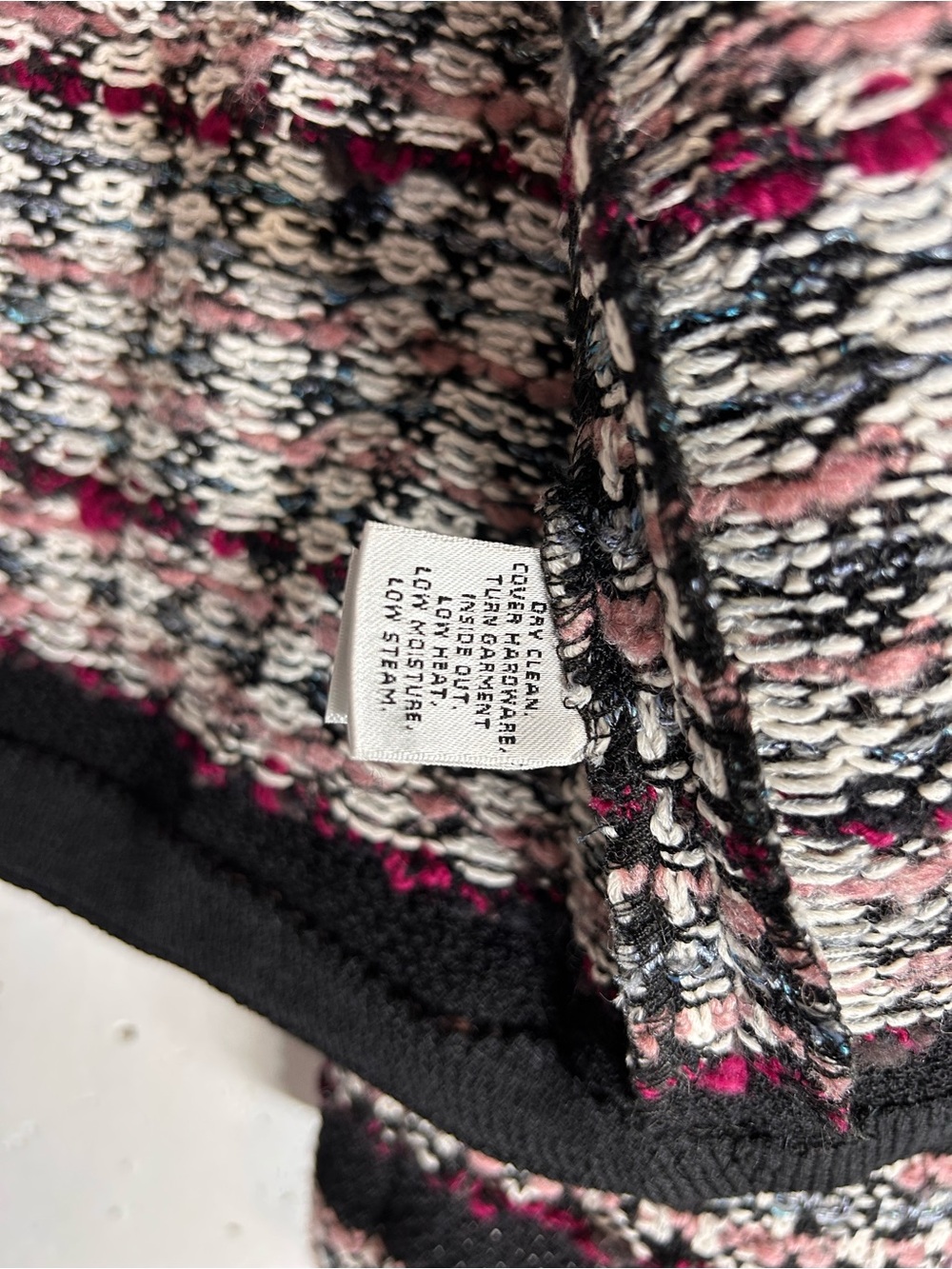 St. John Tweed Pearl-Button Designer Jacket - Picture 4 of 5
